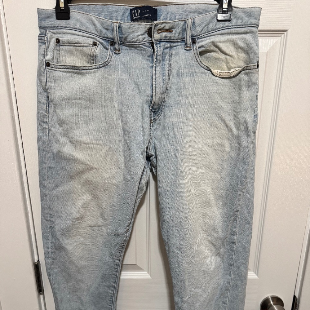 Gap | Men’s Athletic Fit Jeans (33x30) - Light Wash